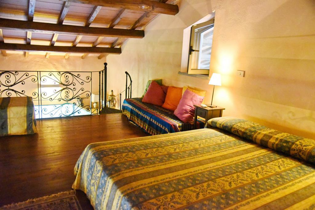 Casa Vacanze Vigna Di Valle Брачано Стая снимка